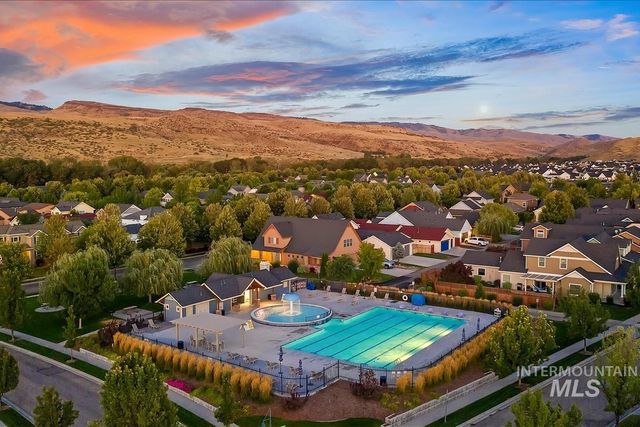 5739 W Hidden Springs Dr., Boise, ID 83714