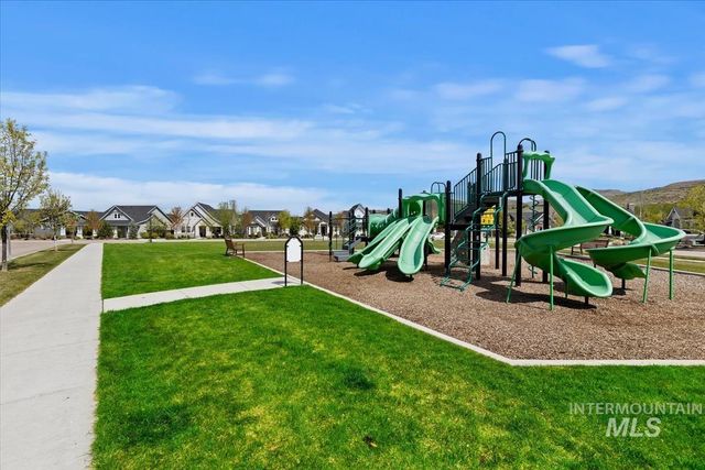 5739 W Hidden Springs Dr., Boise, ID 83714