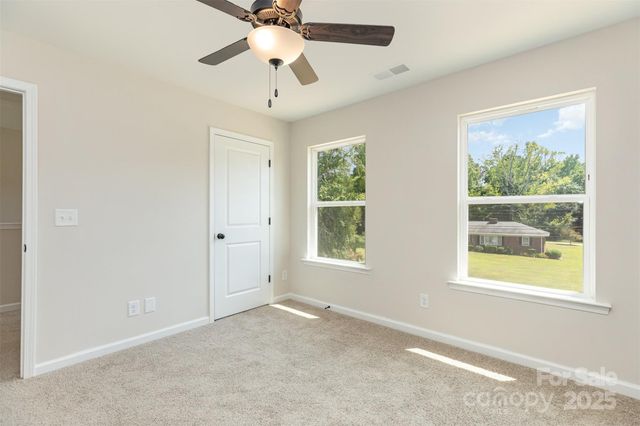 2063 Sadler Woods Lane, Charlotte, NC 28214