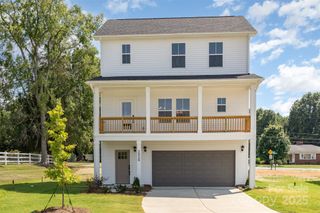 2063 Sadler Woods Lane, Charlotte, NC 28214