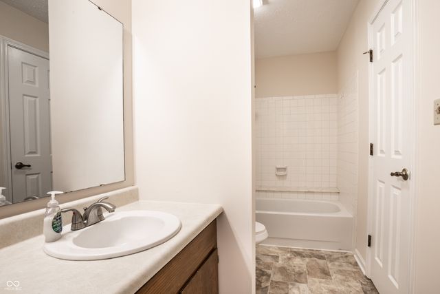 2554 Chaseway Court, Indianapolis, IN 46268