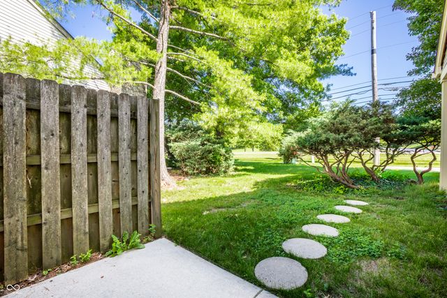 2554 Chaseway Court, Indianapolis, IN 46268