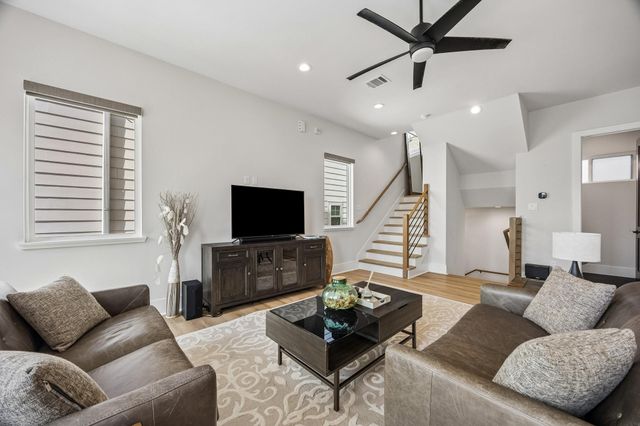 1615 Bigelow Street, Houston, TX 77009