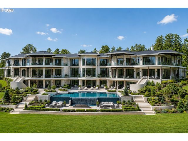 32020 Sw PEACH COVE Rd, West Linn, OR 97068