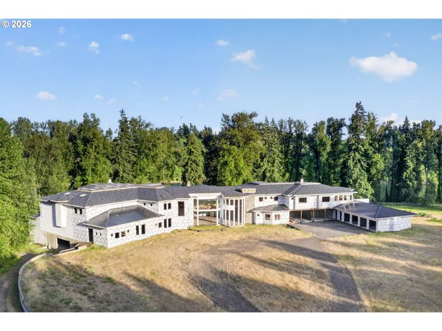 32020 Sw PEACH COVE Rd, West Linn, OR 97068