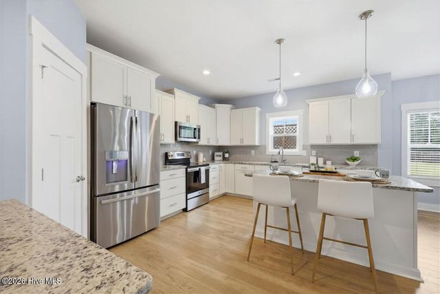 101 Woodford Lane, Vass, NC 28394