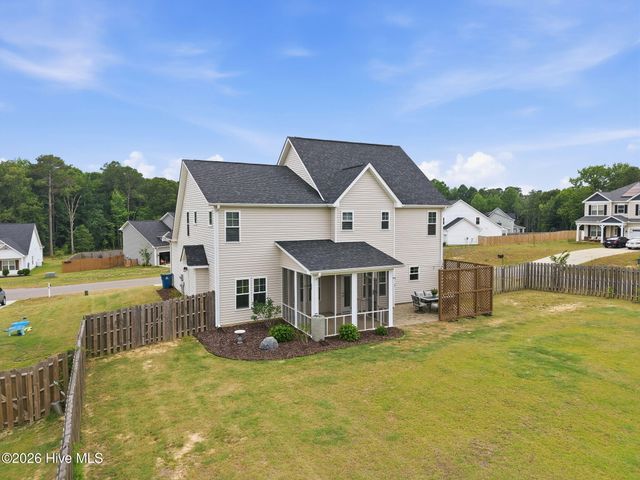 101 Woodford Lane, Vass, NC 28394