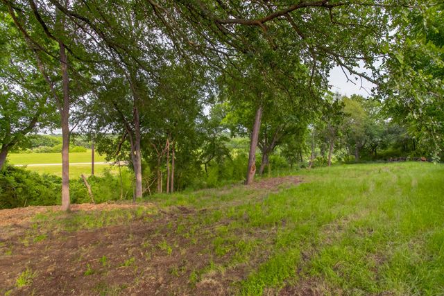 501 Nursery Lane, Fort Worth, TX 76114