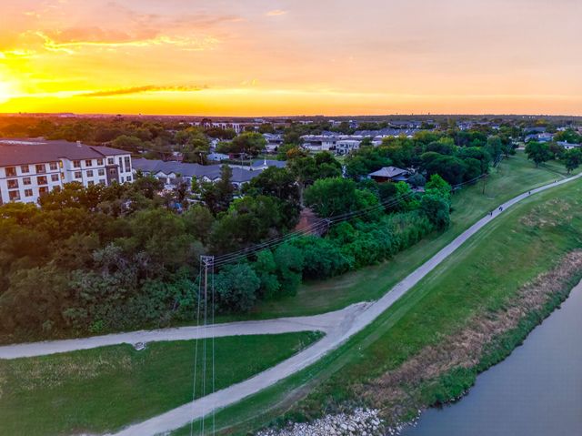 501 Nursery Lane, Fort Worth, TX 76114