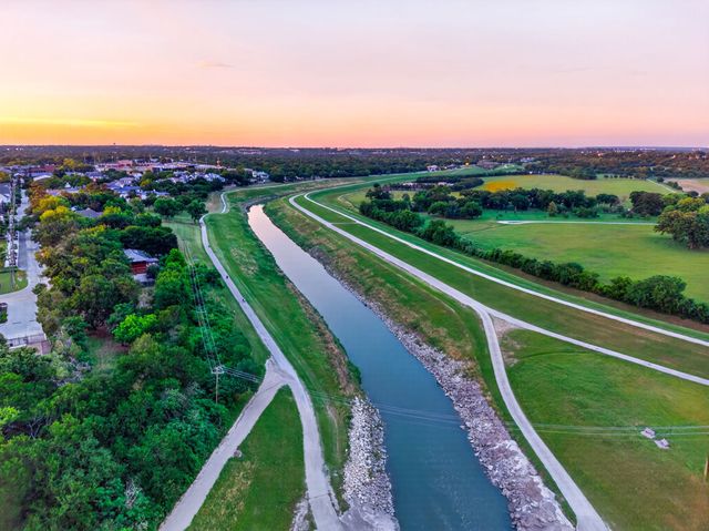 501 Nursery Lane, Fort Worth, TX 76114