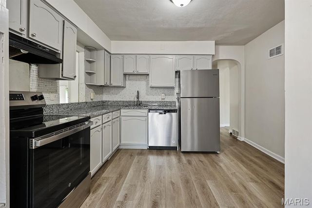 4500 Begg Boulevard, Northwoods, MO 63121