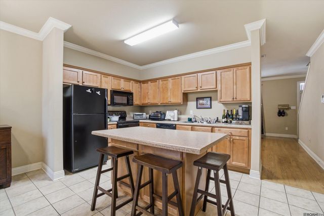 5335 Arlington Ct, Baton Rouge, LA 70820