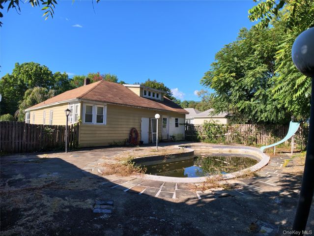 146 W Saugerties Road, Saugerties, NY 12477