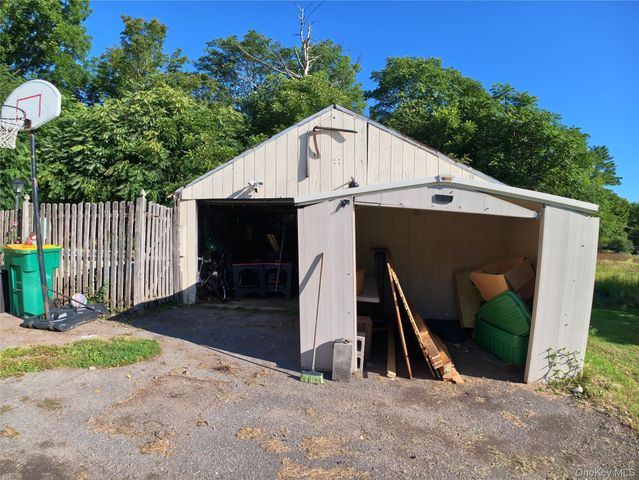 146 W Saugerties Road, Saugerties, NY 12477