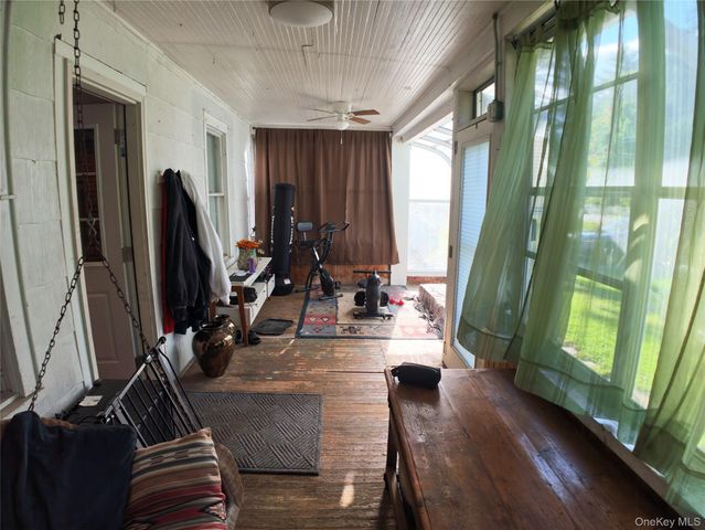 146 W Saugerties Road, Saugerties, NY 12477
