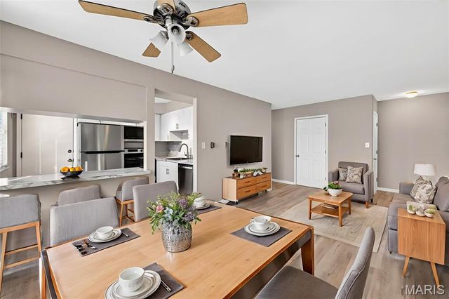 10031 Echoridge Lane A, Affton, MO 63123