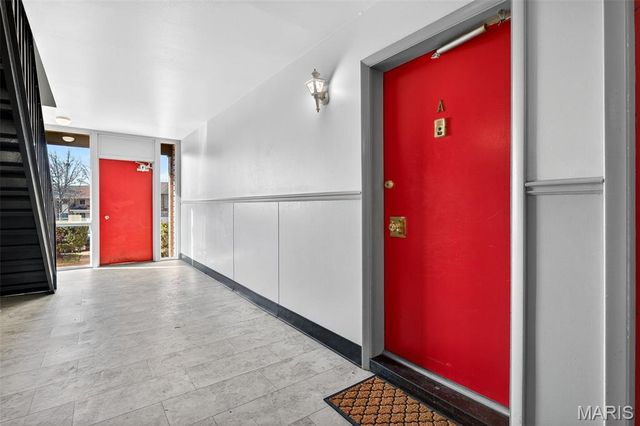 10031 Echoridge Lane A, Affton, MO 63123