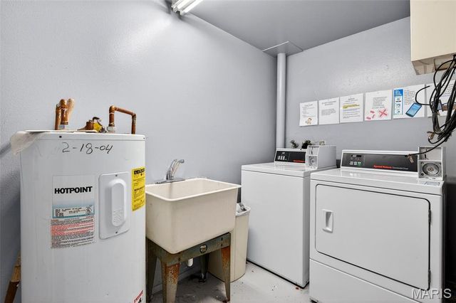 10031 Echoridge Lane A, Affton, MO 63123