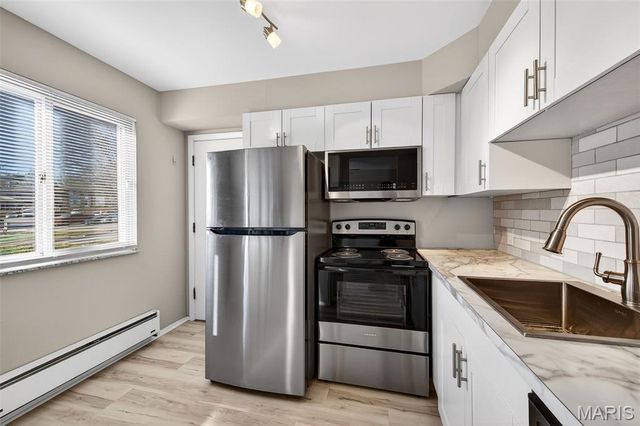 10031 Echoridge Lane A, Affton, MO 63123