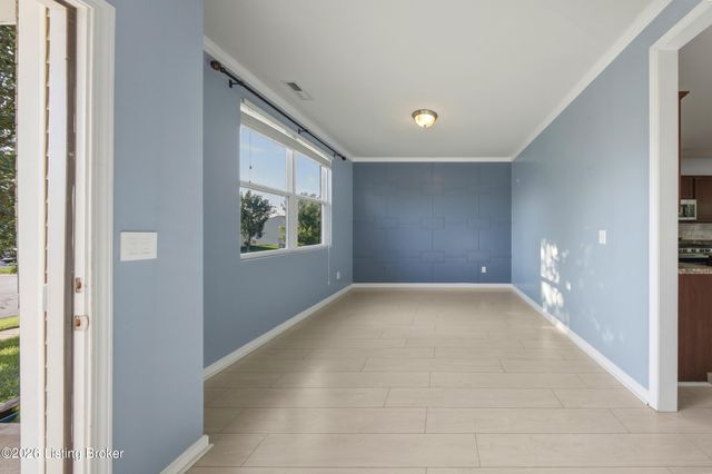 12103 Parkview Trace Dr, Louisville, KY 40229