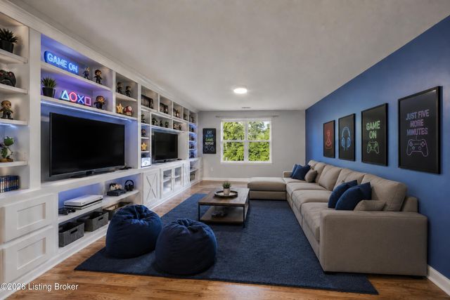 12103 Parkview Trace Dr, Louisville, KY 40229