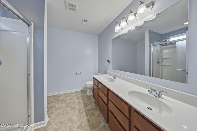 12103 Parkview Trace Dr, Louisville, KY 40229