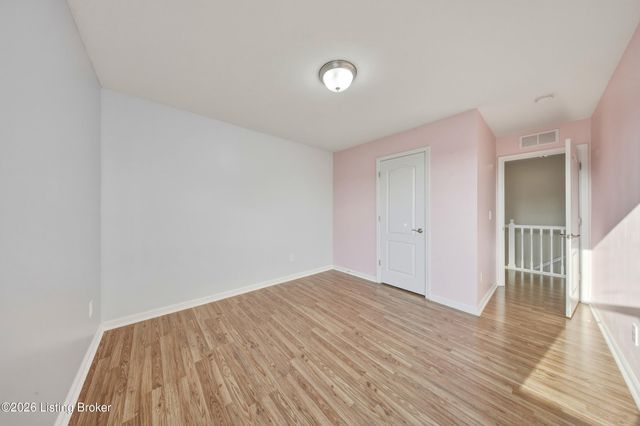 12103 Parkview Trace Dr, Louisville, KY 40229