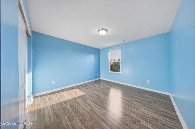 12103 Parkview Trace Dr, Louisville, KY 40229