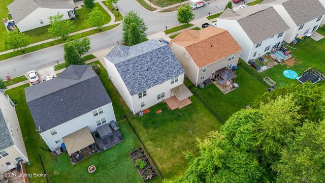 12103 Parkview Trace Dr, Louisville, KY 40229