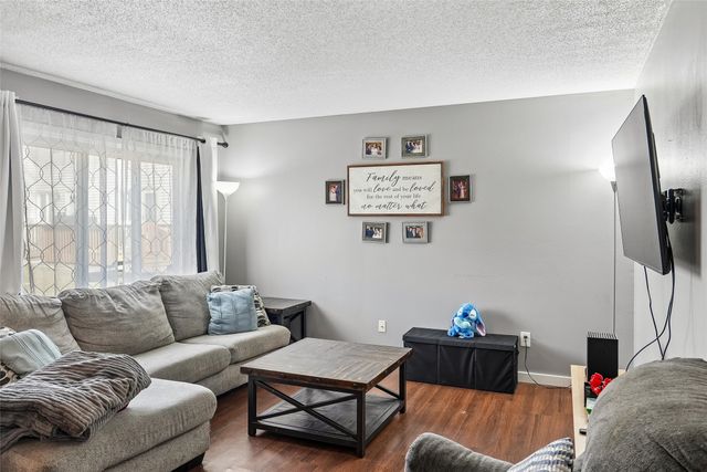 268 Holiday Circle 61, West Des Moines, IA 50265