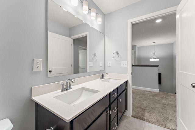 5663 Fair Haven Trail, Woodbury, MN 55129