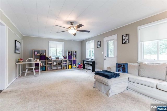 354 Plaza Road, Fair Lawn, NJ 07410