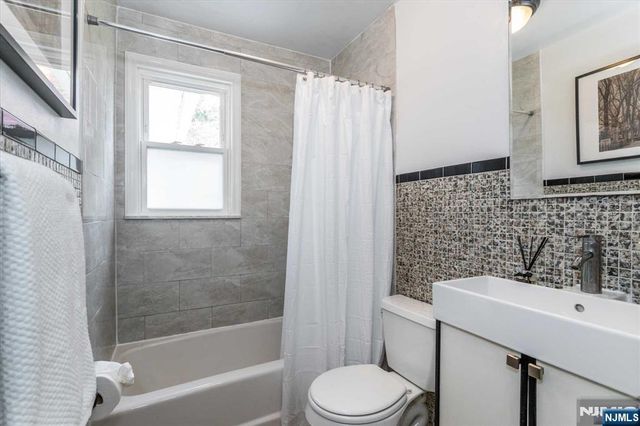 354 Plaza Road, Fair Lawn, NJ 07410