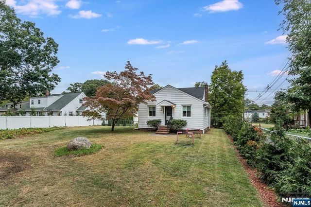 354 Plaza Road, Fair Lawn, NJ 07410