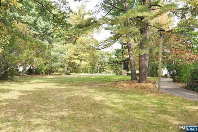 354 Plaza Road, Fair Lawn, NJ 07410