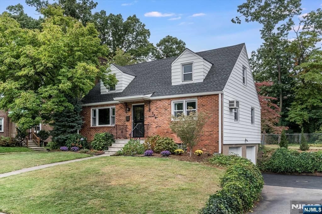354 Plaza Road, Fair Lawn, NJ 07410