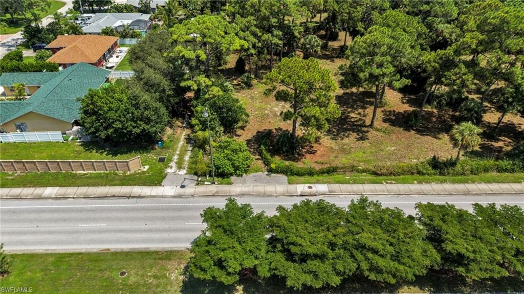 27575 Imperial PKWY, BONITA SPRINGS, FL 34135 — photo 5