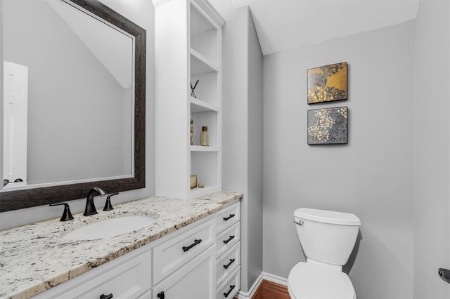 9726 Crestwater Circle, Magnolia, TX 77354