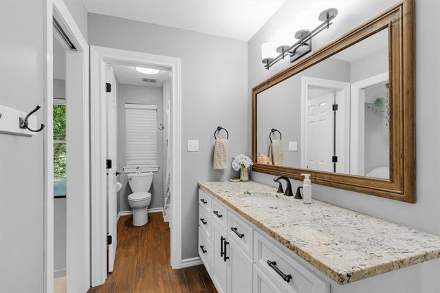 9726 Crestwater Circle, Magnolia, TX 77354