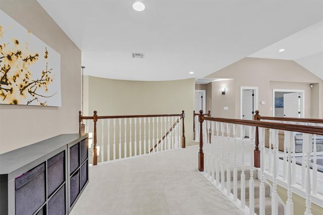 9726 Crestwater Circle, Magnolia, TX 77354