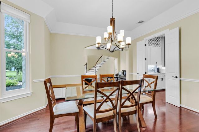 9726 Crestwater Circle, Magnolia, TX 77354