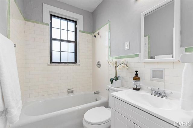 6216 Northwood Avenue 2, St Louis, MO 63105