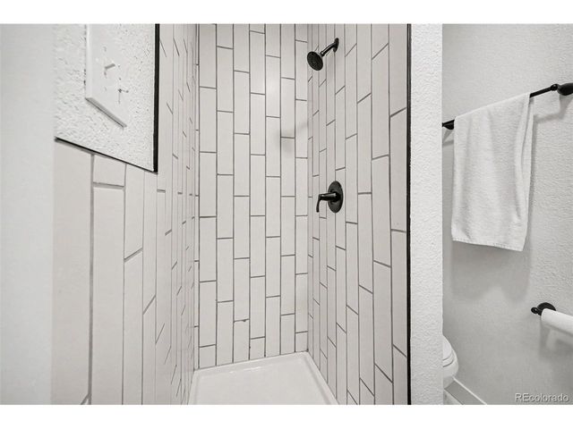 1926 Hanover St, Aurora, CO 80010