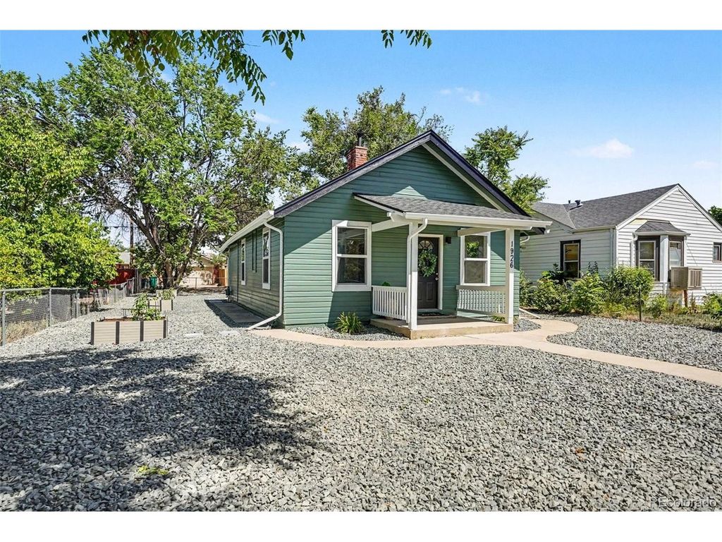 1926 Hanover St, Aurora, CO 80010