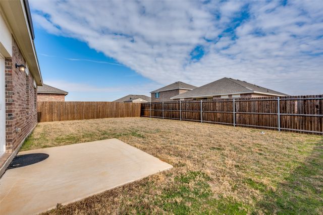 7 Winship Drive, Edgecliff Village, TX 76134