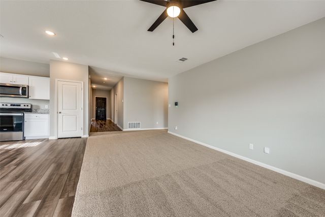 7 Winship Drive, Edgecliff Village, TX 76134