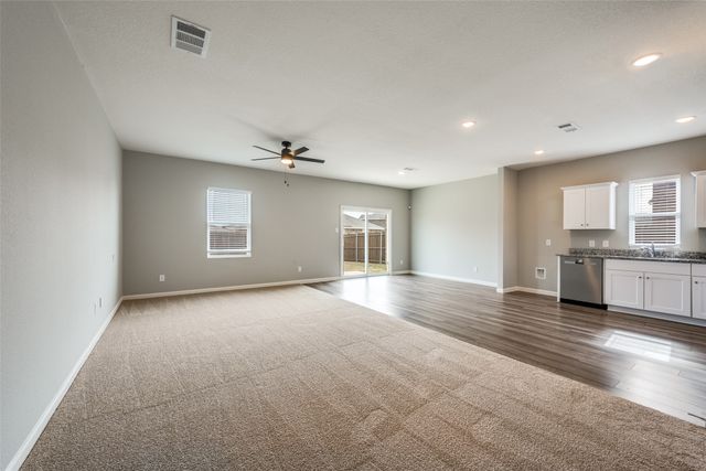 7 Winship Drive, Edgecliff Village, TX 76134