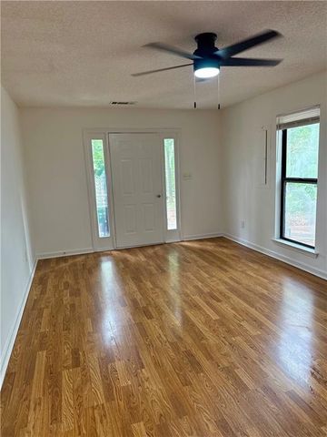108 Hilltop Circle, Stockbridge, GA 30281