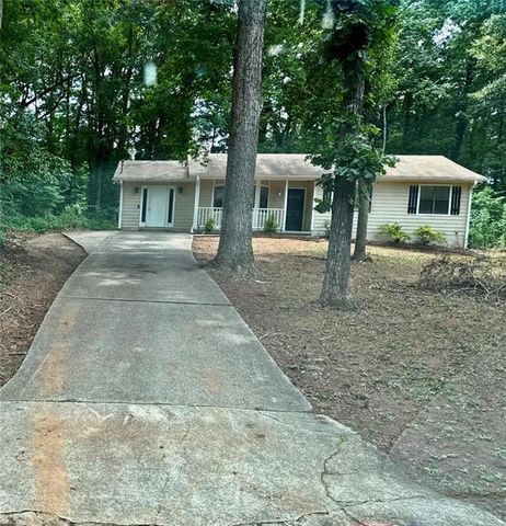 108 Hilltop Circle, Stockbridge, GA 30281