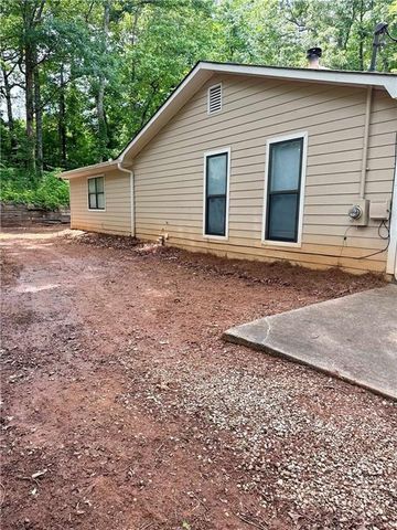 108 Hilltop Circle, Stockbridge, GA 30281